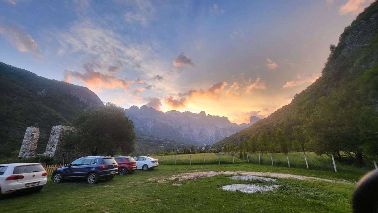Bed and Breakfast Bujtina Pllumi Тети Экстерьер фото